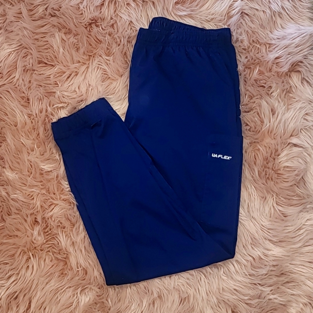 UA Flex jogger scrubs